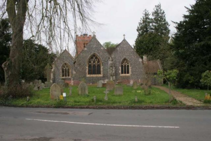 赫斯特村莊內的古老聖公會教堂。（圖／wikimedia)